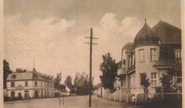 Centrum Kruklanek, reprodukcja pocztówki. - powiększ